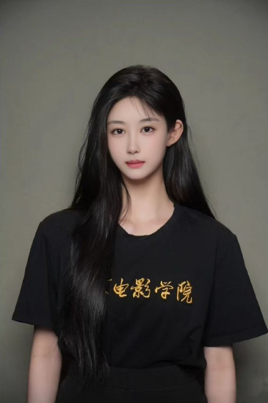 北京子俊🏡硬五03年172E极品s身材 北电学生北京土著可验证兼职平面 5起北京 白虎馒头一线天、会夹（mm超级好看哦） 三点粉 皮肤雪白粉嫩 A4腰 筷子腿 蜜桃臀 有完美腰臀比哦 手脚都好看 气质佳 天生尤物 谈吐优雅 五官精致（头小、脸小）  超级温柔哦#朝阳四惠#硬五#土著#F44#北京上门#北京外围#北京修车🏀♥️📱欢迎咨询客服👉@AnnaGJ168bot