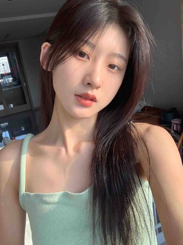 北京子俊🏡硬五⛳️珠江帝景E北京鹦鹉🈲🐱，🈚证为假，极品小纯，🉑素颜见客🫶🏻聪明伶俐，可抬价❤️可视频，可👀中传学生证，BJ本地可见面。👯‍♀️05年，170D😻善大，🉑🐱各种清纯类型。#朝阳百子湾#学生#白小纯#硬五#C68#北京上门#北京外围#北京修车🏀♥️📱欢迎咨询客服👉@AnnaGJ168bot