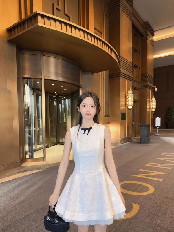 🌸北京不与家硬5在校生中传可爱女友有证可到校接送🌸• 可可同学一个导不认识首次抵达      • 05年   19岁  170 真胸D 天然无整      • 高情商🥢腿 皮肤细滑零毛孔     • 善解人意 不催不事  性格温柔 体贴入微     • 无纹身 不烟酒 甜美窈窕🐻挺🉑️共🛀• 同城🉑️见 可1:1视频认证只接待素质课豪华gzs主修：舞蹈专业可一字马 倒踢侧踢 身体柔软素颜满分💯翘臀小屁股圆滚有肉而不虚💦软萌易高潮期待同城有缘的你 让我相遇        肯定让你对这次约会流连忘返#硬5#白小纯#北京上门#北京外围#北京修车🏀♥️📱欢迎咨询客服👉@AnnaGJ168bot