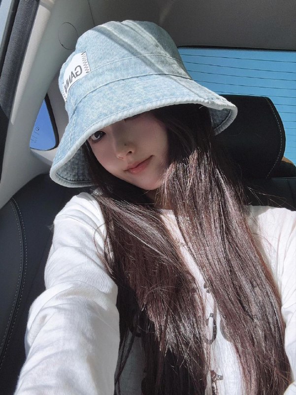 🌸北京不与家硬5在校生中传可爱女友有证可到校接送🌸• 可可同学一个导不认识首次抵达      • 05年   19岁  170 真胸D 天然无整      • 高情商🥢腿 皮肤细滑零毛孔     • 善解人意 不催不事  性格温柔 体贴入微     • 无纹身 不烟酒 甜美窈窕🐻挺🉑️共🛀• 同城🉑️见 可1:1视频认证只接待素质课豪华gzs主修：舞蹈专业可一字马 倒踢侧踢 身体柔软素颜满分💯翘臀小屁股圆滚有肉而不虚💦软萌易高潮期待同城有缘的你 让我相遇        肯定让你对这次约会流连忘返#硬5#白小纯#北京上门#北京外围#北京修车🏀♥️📱欢迎咨询客服👉@AnnaGJ168bot