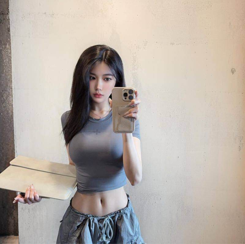 北京老顽童🏠真实在读研学生👩🏻‍🎓短期兼职 真实天津在校读研学生 可验height/168  weight/96  age/03 全身雪白无纹身🐻天然b+ 笔直筷子大长腿  极品身材  完美比例爱好游泳 潜水  健身 音乐 网球素颜女神 本人比照片更美  高素质 气质满分  见碧玺  必好评#朝阳区#学生妹#团