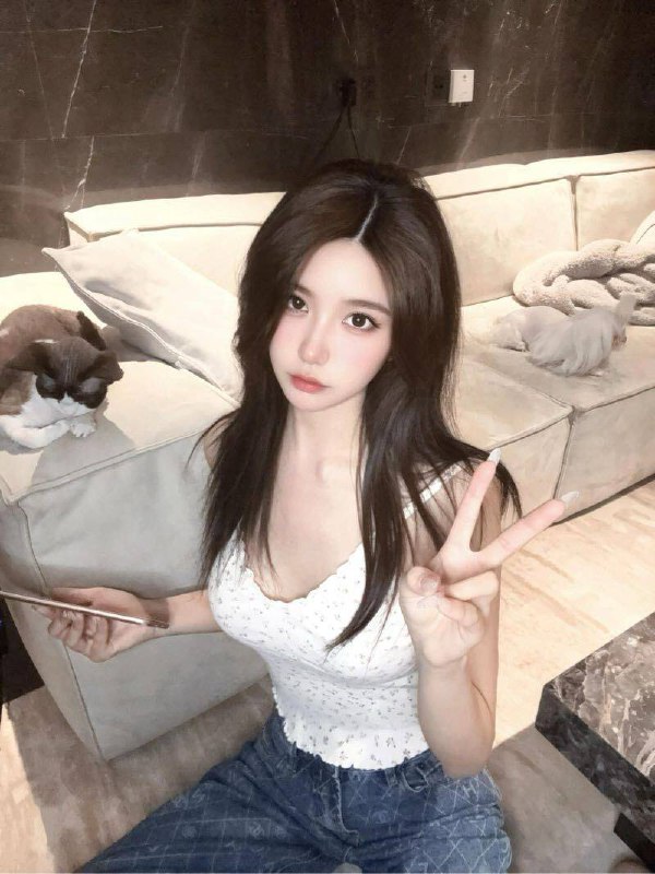 北京老顽童🏠真实在读研学生👩🏻‍🎓短期兼职 真实天津在校读研学生 可验height/168  weight/96  age/03 全身雪白无纹身🐻天然b+ 笔直筷子大长腿  极品身材  完美比例爱好游泳 潜水  健身 音乐 网球素颜女神 本人比照片更美  高素质 气质满分  见碧玺  必好评#朝阳区#学生妹#团