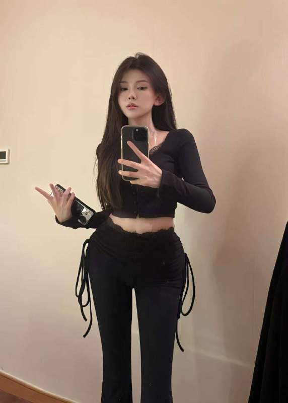 北京老顽童🏠金茂府小水🐍嘴里不加💰🉑69舌吻天然无整   06年  大一学生短暂兼职♡ ——————————————♥♡ 年龄/Age 18🔝真实年龄 可看证♡ 身高/Height 165🔝♡ 胸围/Bus天然D➕🐻🔝♡ 完美花瓶身  三点👙粉嫩。♡ 本人真照   驾照全陪你的性感小女友，等你来撩，让你找到初恋般的感觉🥰🥰朝阳区 全能 皇