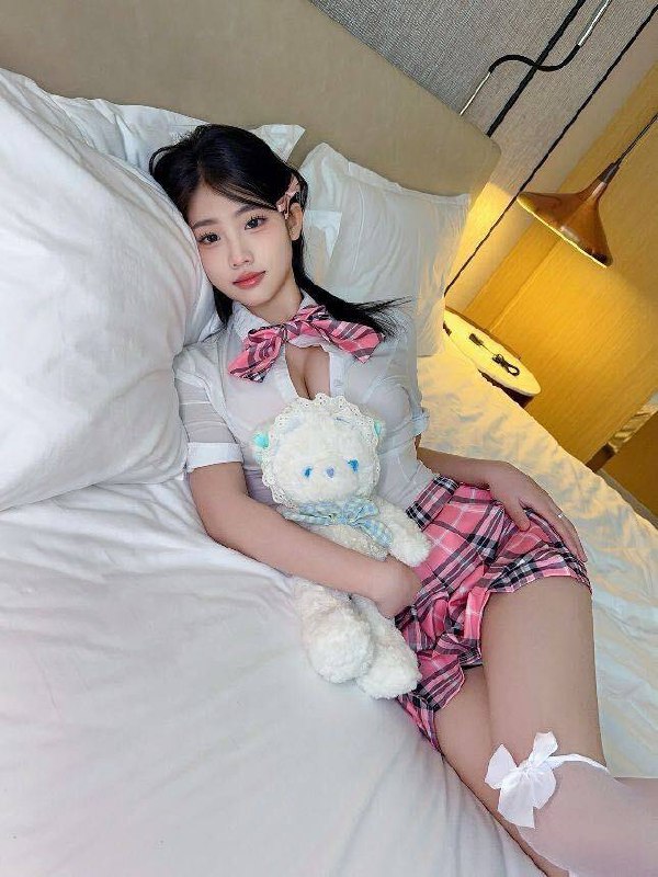 希希well🏠#syy北京新人极品 07 小渔• 身高 ：身高168cm• 胸围：D• 体重：94童颜巨乳 又乖又甜 配合度高身材前凸后翘 本人时尚洋气 三点粉 皮肤超级好#北京#朝阳区#白小纯#YT#WT