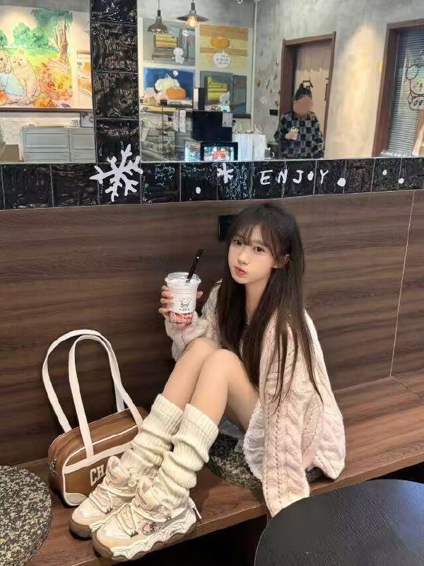 🏠安妮 3k06年咕噜你的温柔女友𝐇𝐞𝐢𝐠𝐡𝐭身高/165• 𝐁𝐮𝐬𝐭胸围/🐻b➖➖➖➖➖➖➖➖➖➖➖♥︎🎀甜美日系少女🎀俏皮无辜小鹿眼 干净透亮肌眉眼盈盈 楚楚动人 眼睛水汪汪• 服务好，态度好，热情主动不催不事真人真照🉑指定 不六九北京 朝阳 白虎 小纯蛇纹