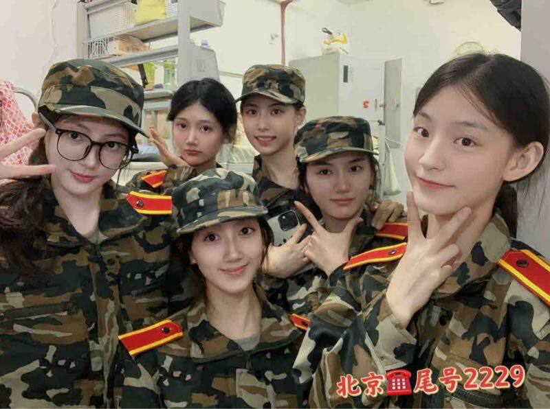 北京🏡⛳️金茂府东区北京🎬电影学院 在校学生🧑‍🎓可验学生证 五官精致 素质极高白嫩皮肤 温柔体贴 可素颜不吸烟 无纹身 可纯可御A4腰 筷子腿Height 身高:173 Weight体重:88🐻真实cup:c     Age/年龄04爱好 钢琴  书法  旅游短期兼职 提前预约哦👈🏻朝阳百子湾 金茂府清纯 69舌吻  登记 代开E65