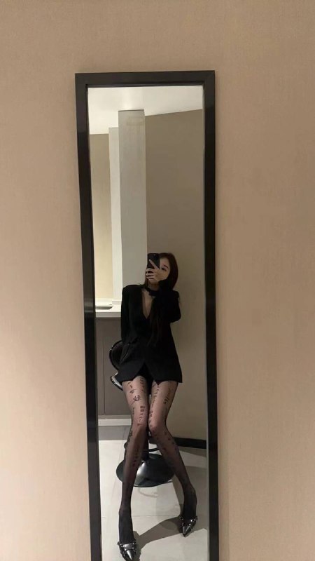 北京🏡⛳️富力城D北京❤新人模特180真人真照年龄：03年 身高：180cm体重：85 罩杯：E🧚🏻‍♀️• 新人下水 极品白虎🧚🏻‍♀️🧚🏻‍♀️• 筷子腿  A4腰 黄金比例身材🧚🏻‍♀️🧚🏻‍♀️• 谈吐优雅  配合度高女友模式🧚🏻🉑轻度字母朝阳双井 富力城大长腿 69舌吻白虎 车震户S12