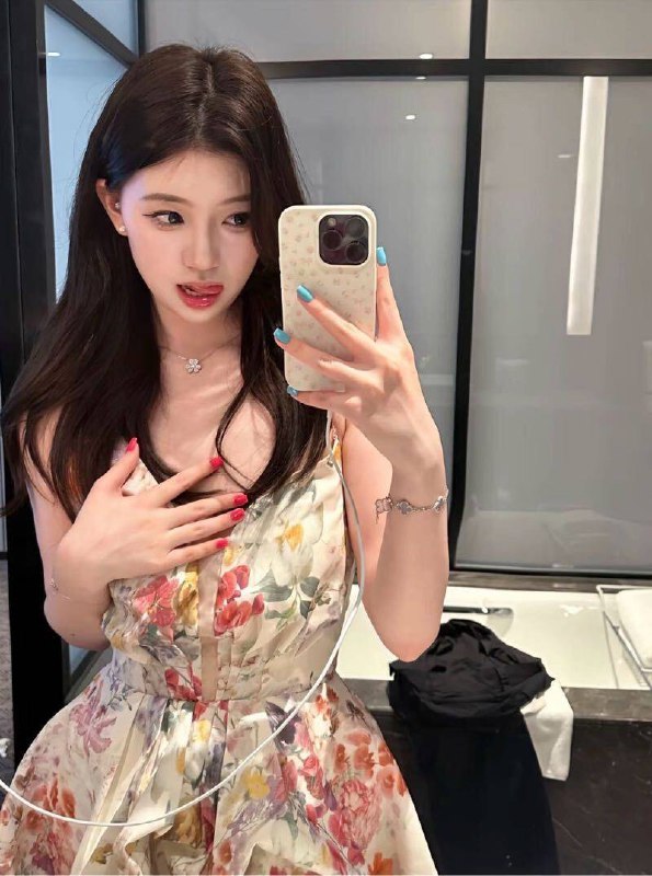 希希well🏠bb04年偶尔兼职真实播音系学生随缘相遇身高175 52kg C治愈系笑容干净简单性格温柔青春活力乖乖的初恋的味道北京 朝阳区 学生大长腿 纯欲