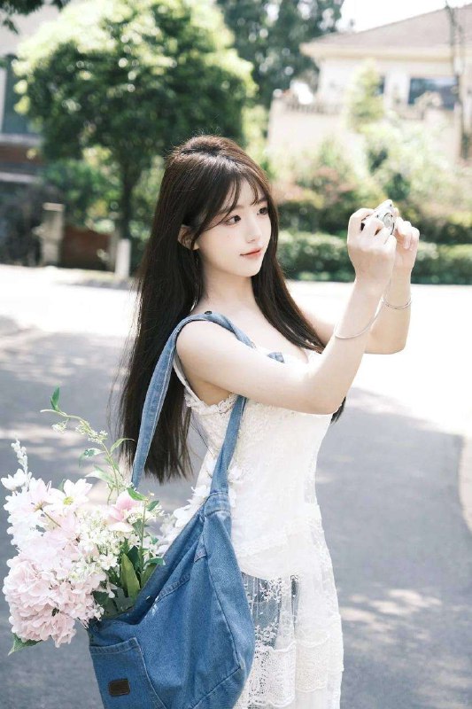 🏠Beijing  纯欲甜美系校花 雪白万物皆甜，而我胜过万物🐑ིྀ ❥❥❥♡🌸极品校花初次🌸•🍓176🐻D 07年   超级雪白 无纹身穿着洋气大牌 超长筷子腿 漫画s身材🍌乖巧懂事  热情温柔   属于外纯内骚（附小情趣 给你不一样的感觉😍）🧚‍♀️爱健身 素质极高 给你女友fell🍥初次兼职 期待与你相遇🍥真人真照 假一罚十 如有差别赔总🦜附身材视频 见面🉑对比 如假赔💓🈲挂🈲🐱思雨 万达广场 高白瘦