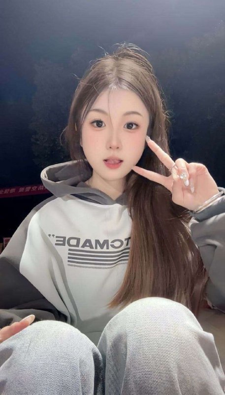 鸡哥🏠🌸🌸🌸身高165🌸🌸🌸体重90斤🌸🌸🌸熊围C极品白小纯 三点粉氵多 肌肤雪白 乖巧听话全身紧致 夹子音 无纹身体验初恋女友般感觉#乔月#白小纯#广渠金茂府