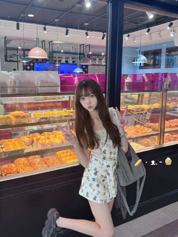 🏠北京新人洋气学生小纯纯真实05174c真 90斤白瘦幼超长/腿，透白粉嫩 毛孔超甜美，专业素质强 完美初恋，有jk，兼职搬砖高白纯 白小纯 婷宝