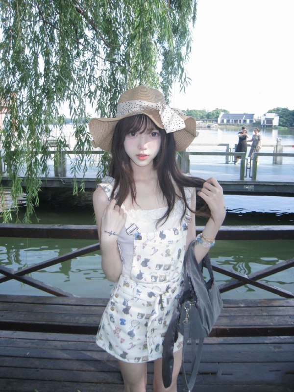 🏠北京新人洋气学生小纯纯真实05174c真 90斤白瘦幼超长/腿，透白粉嫩 毛孔超甜美，专业素质强 完美初恋，有jk，兼职搬砖高白纯 白小纯 婷宝