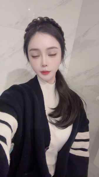 馨儿-03碧玺-三里屯小娇娃