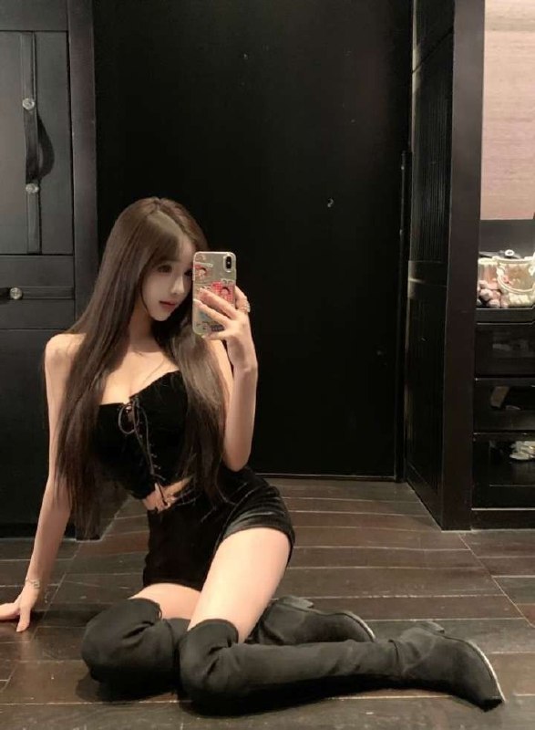 🏠北京❤️人学生 178 D真实在校生，每日6点后营业极品纯❤️人真实在校生 模特 网红 05年超白嫩净高178cm🐻D杯50kg风格多变 顶级御姐 jk 清纯随意转换纯天然无整 魔鬼身材肤滑柔嫩 温柔体贴 A4腰大长腿敏感体质上下粉  配合度高禁🚫侵犯肖像权追究ada 广渠金茂府 学生 大长腿