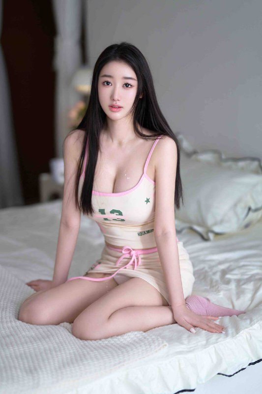 北京🏡⛳️圣世一品🐳纯欲风白纯女友童颜巨乳170E04年 170🐻E纯欲风 可爱型 完美女友feel皮肤细腻雪白 不催不事🈚️纹身本人时尚纯欲娃娃脸漫画身材 细腰无一丝赘肉短期兼职 只接受素质哥哥爱援朝阳国贸 圣世一品纯欲 无纹身 双飞H73