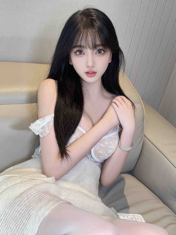 北京🏡⛳️石韵浩庭05年，172D嫩白纯舞蹈一字马，可现场表演清纯甜美可爱，雪白肌，真学生短开朝阳百子湾  石韵浩庭一字马 舌吻 六九学生T50