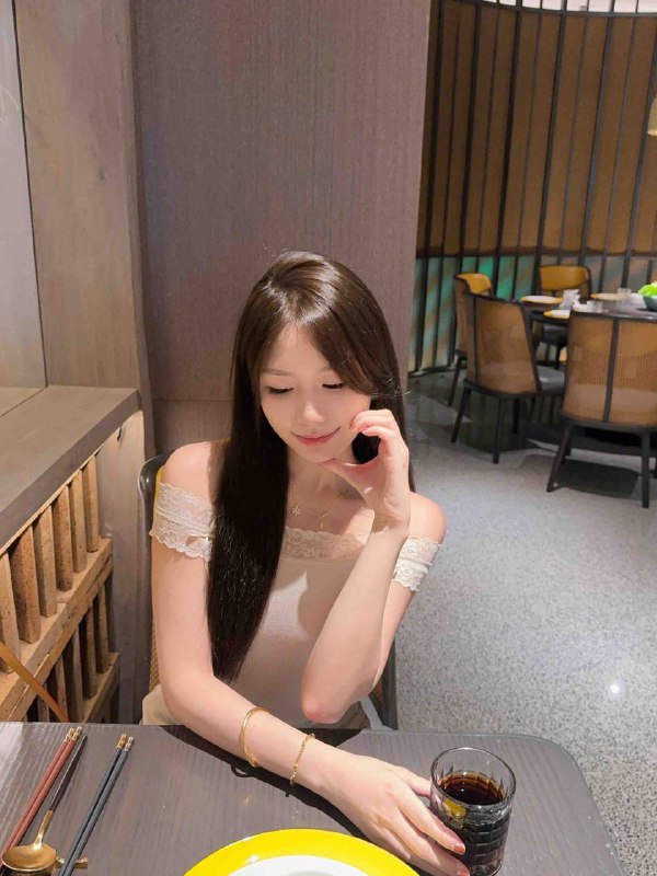 北京🏡外五⛳️安娜国际🐳好评收割机  家3外5高颜值  皮肤白净清透完美S型曲线  蜜桃🍑气质零整精致脸温婉大方 高情商谈吐03年 170 C瑜伽健身游泳网球都可约兼职不常在  必是有缘人必选款宝藏女孩朝阳三里屯 安娜国际外五 清纯 车震 白虎H43