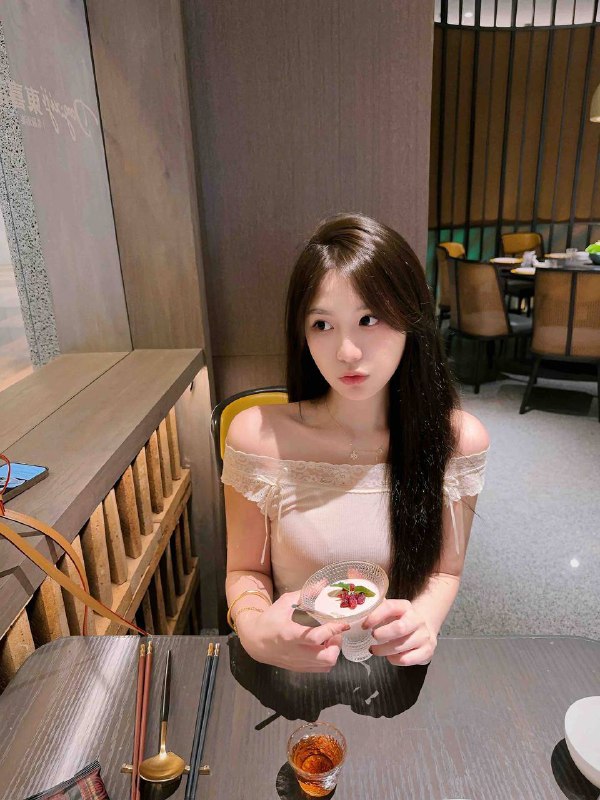 北京🏡外五⛳️安娜国际🐳好评收割机  家3外5高颜值  皮肤白净清透完美S型曲线  蜜桃🍑气质零整精致脸温婉大方 高情商谈吐03年 170 C瑜伽健身游泳网球都可约兼职不常在  必是有缘人必选款宝藏女孩朝阳三里屯 安娜国际外五 清纯 车震 白虎H43