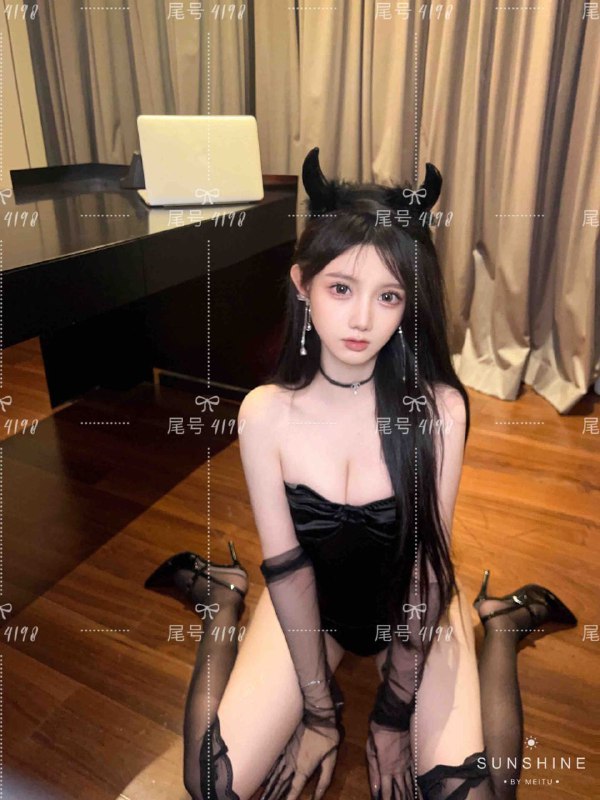 🏠（天子骄子）素绮175D 05年肌肤雪白  身材匀称  马甲线超长🥢腿   温柔小猫女