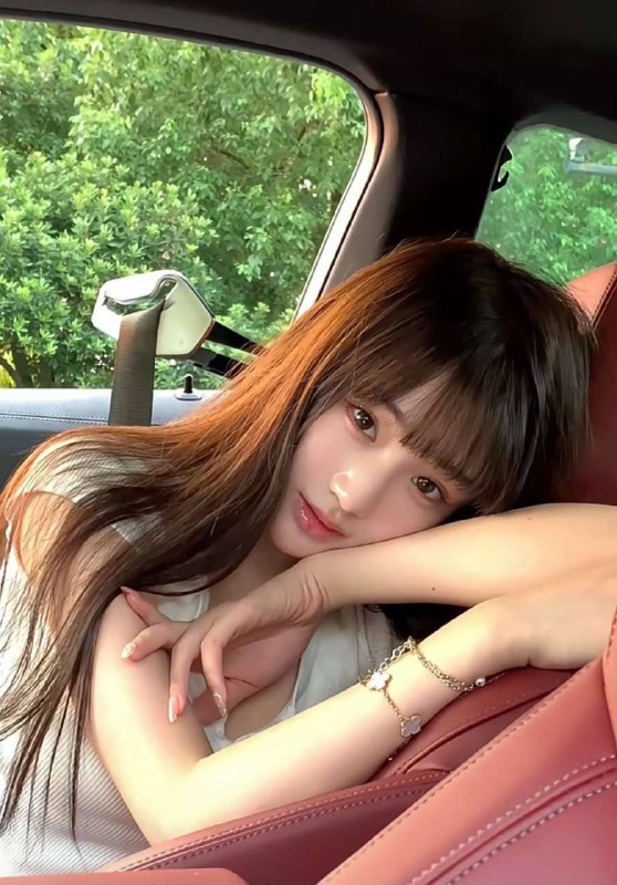 🏠家3外5（世茂工三）小水在校大学生 签约模特 网红05 170🐻D 皮肤雪白 上粉下紧会瑜伽  游泳  古筝  高尔夫  可一字马 擅长各类cos扮演 兼职你的圈外女友