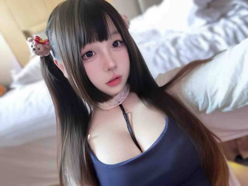 🏠（中康国际）林小海娇小迷人 软嫩可口性格乖巧 粉 嫩童颜巨乳漫画身材•在校大学生 新人兼职开拍Hight/165cm，Weight/43kgBust/G，From/四川Age/05年 白羊座香娇玉嫩秀靥艳比花娇，指如削葱根口如含朱丹，一零一笑动人心魄