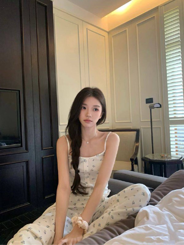 京三环少➕北京宁宁❤️刚到北京兼职 新人一个老师不认识173 90斤 05年极品瘦白小纯 0整容 无纹身胎记性格温柔爱笑 不催不事儿 邻家小妹妹#北京#官悦欣园A