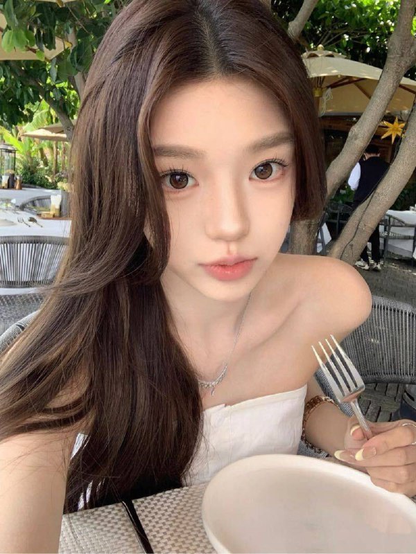 京三环少➕北京宁宁❤️刚到北京兼职 新人一个老师不认识173 90斤 05年极品瘦白小纯 0整容 无纹身胎记性格温柔爱笑 不催不事儿 邻家小妹妹#北京#官悦欣园A