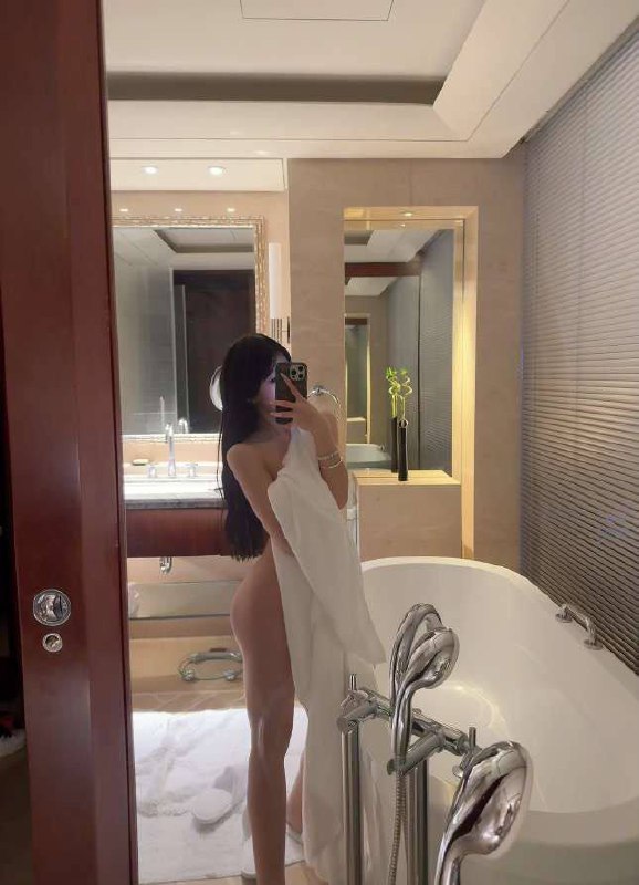 北京🏡⛳️富力城A假赔总 放心推小七  瑶族      (外出不登记)🐳北舞大学大一新生刚下氵身高162🐻c 82斤 身材很棒极品白小纯首开 06学妹兼职皮肤超级白 三点粉👅清纯 可爱 热情 主动温柔女友型  生活照片加验证视频 体现真实性天然无整 娇小玲珑可爱类型  喜欢小的主推带给你不一样的感觉  兼职错过即无朝阳双井  富力城69舌吻  无纹身F58