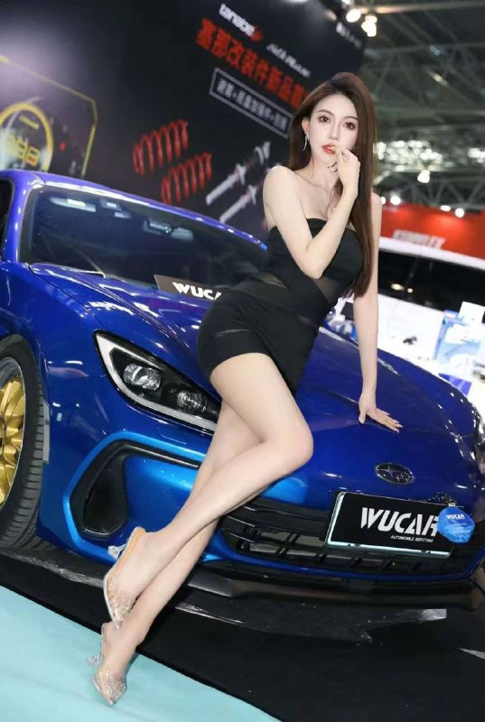 北京🏡⛳️金茂府东区03年车模兼职，身高180,🐻D,体重55kg，又高又大又白，前凸后翘，大长腿，配合的高全身无整甜美大气款只接正常不接特殊🈲wt yt  69🥰待客如男友🥰朝阳百子湾 金茂府车模 大长腿E87