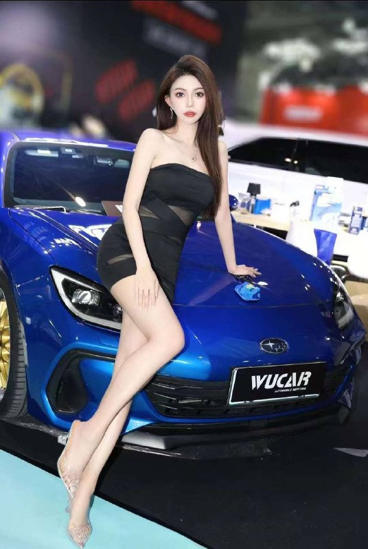 北京🏡⛳️金茂府东区03年车模兼职，身高180,🐻D,体重55kg，又高又大又白，前凸后翘，大长腿，配合的高全身无整甜美大气款只接正常不接特殊🈲wt yt  69🥰待客如男友🥰朝阳百子湾 金茂府车模 大长腿E87