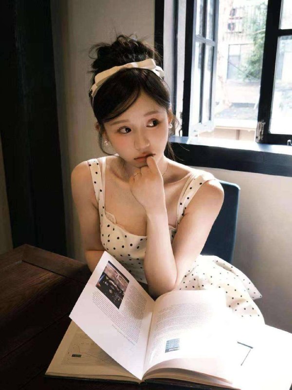 希希well🏠#xxinwaittiang For You….🎶🎶🎶🎶2007-165-D清純顏值聲音俱佳·〰️〰️〰️〰️〰️中央美術學院在讀校花·炒雞白，性格好不催体重84斤温柔恬静落日余晖    待你而归#北京#朝阳区#学生#白小纯