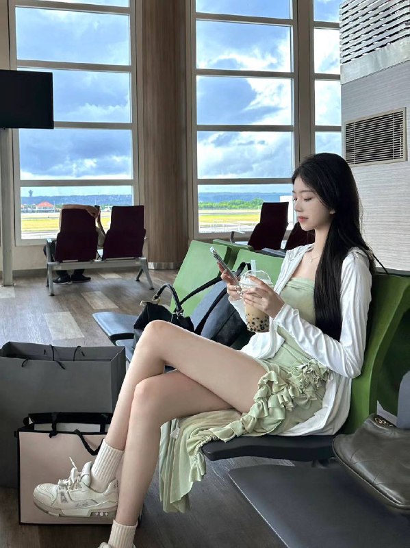 北京🏡⛳️官悦欣园B纯新人兼职 一个老师不认识高白纯 37分身材 大长腿 皮肤白嫩03年 175天然🐻E 可纯可御 0退碧玺 0整容小妹妹南方温柔女友感 粉嫩紧致 不催不事🖤0差评！朝阳区百子湾 官悦欣园白小纯 69舌吻 口爆 车震登记 代开 大长腿 清纯K20