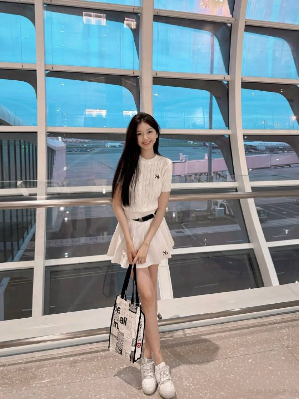 北京🏡⛳️官悦欣园B纯新人兼职 一个老师不认识高白纯 37分身材 大长腿 皮肤白嫩03年 175天然🐻E 可纯可御 0退碧玺 0整容小妹妹南方温柔女友感 粉嫩紧致 不催不事🖤0差评！朝阳区百子湾 官悦欣园白小纯 69舌吻 口爆 车震登记 代开 大长腿 清纯K20