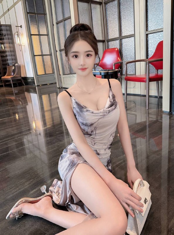 艺名：林汐#中大身高：167胸围C职业：平面模特特长：皮肤雪白、真人无差服务：舌吻、kiss、鸳鸯浴、丝袜诱惑、69、按摩、胸推、漫游。