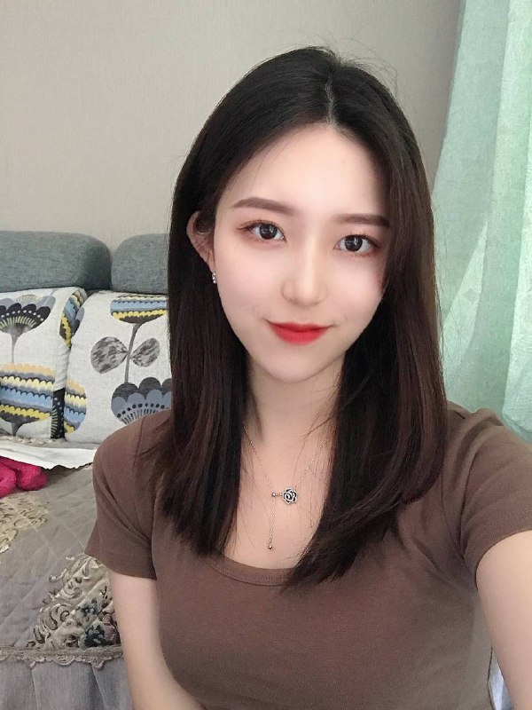 艺名：倪妮#中大身高：167体重：49kg胸围：B➕年龄：27职业：模特服务：只接包夜、包天商务接待、包天伴游。纯兼职、高素质，只接高素质老板。