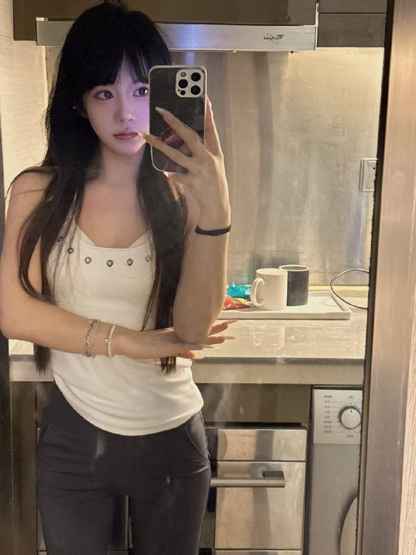 艺名：安安#中大身高：166cm体重：46kg胸围：C年龄：05年特点：真人真照、人皮话多会聊天、身体超级敏感、超级配合。服务：舌吻、kiss、裸吹、共浴、指滑、调情、按摩、丝袜、jk制服、学生服、情趣、调情。纯手机拍摄无ps、真人真照，假一赔万。