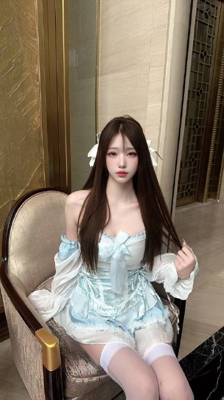 艺名：袅袅#中大身高：171体重：96斤胸围：C年龄：18岁职业：大学生服务：舌吻、口爆、吹箫、鸳鸯戏水、车震、舔蛋、制服诱惑特点：人照合一、一字马、配合度高、温柔水多、上下粉嫩。