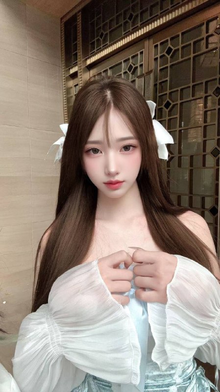 艺名：袅袅#中大身高：171体重：96斤胸围：C年龄：18岁职业：大学生服务：舌吻、口爆、吹箫、鸳鸯戏水、车震、舔蛋、制服诱惑特点：人照合一、一字马、配合度高、温柔水多、上下粉嫩。