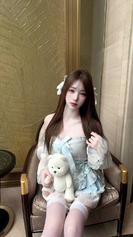 艺名：袅袅#中大身高：171体重：96斤胸围：C年龄：18岁职业：大学生服务：舌吻、口爆、吹箫、鸳鸯戏水、车震、舔蛋、制服诱惑特点：人照合一、一字马、配合度高、温柔水多、上下粉嫩。