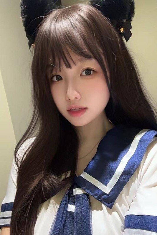 艺名：噜噜#中大圈近期排队款身高：172体重：92胸围：C➕年龄：06年兴趣：交友、旅游、健身、看书服务：舌吻、共浴、69、指滑皮肤雪白、极品反差、制服诱惑、服务天花板、皮肤嫩出水人美声音甜、纯欲天花板