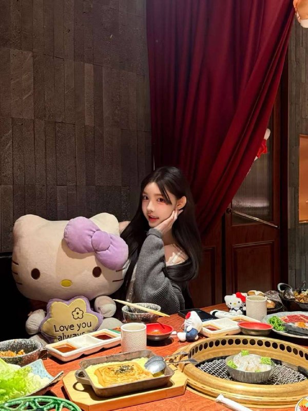 CD20新人下氵174！年龄02• Height净身高174• Bust胸围：c+• Occupation职业：传媒大学学生• Hobby兴趣/弹琴/旅游/跳舞• 特长  气质优雅  天真无邪的脸筷子🥢腿 风骚无比身材完美 完美腰臀比礼貌有素质  配合度百分百 胜任各种知势❤️人首次下水  紧致水多  CHU女体感（必定让您流连忘返  久久难忘