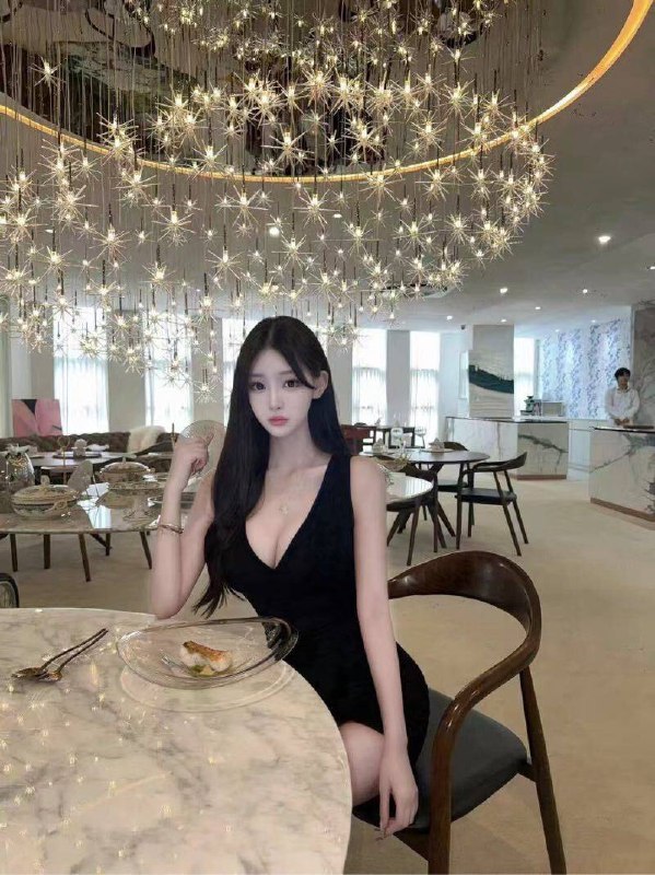 CD202077🏠百醇 168只外出0整 四川川美 短暂留成都 纯兼职168 C  03年全身肤白 无纹身 态度好 魔鬼身材给您皇帝般享受，欢迎预定