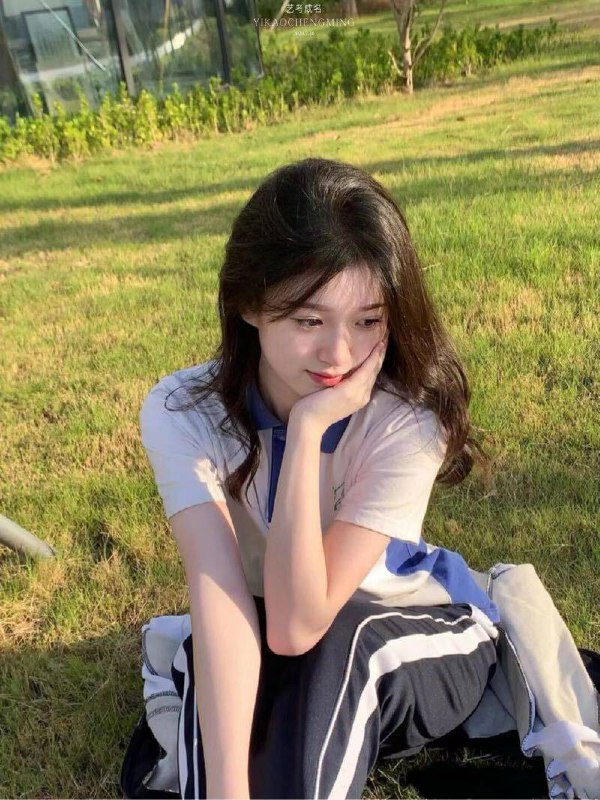 CD16-1成都兰博基尼🐆学生首次下水 168C 皮肤白皙 清纯可人 三点粉 真实04年 可看证 刚破处🉑69👅🦟