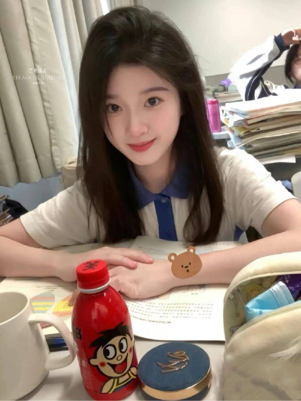 CD16-1成都兰博基尼🐆学生首次下水 168C 皮肤白皙 清纯可人 三点粉 真实04年 可看证 刚破处🉑69👅🦟