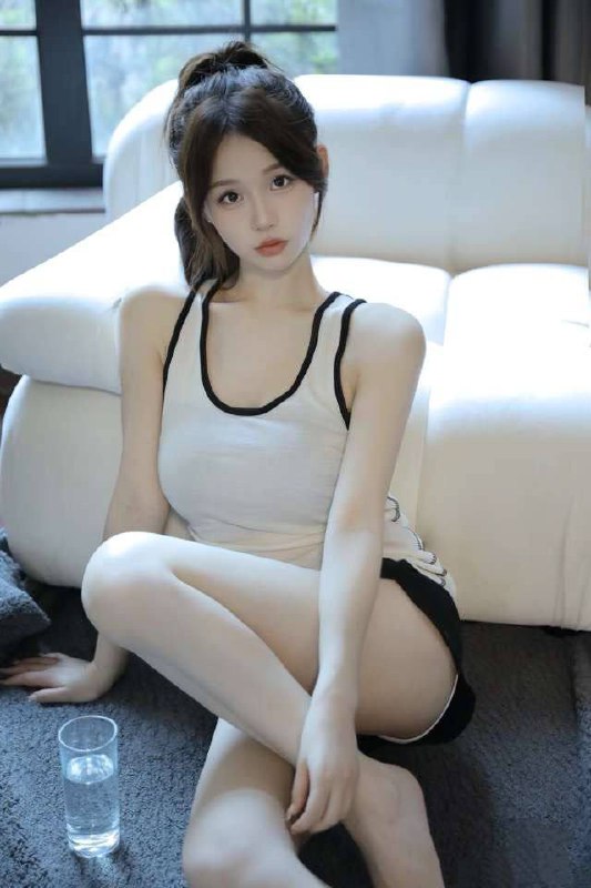 CD16-2✿成都05年艺术学院在校生🍑短期兼职🍑真新人🍑下面超紧✿height170🍑weight45kg🍑真实D✿ 超级温柔型 又乖又甜 配合度高 好评必选🍑✿身材前凸后翘  人前高冷清纯人后骚  绝对强烈反差小母狗🍑✿  只接待素质客  真人比照片好看🍑