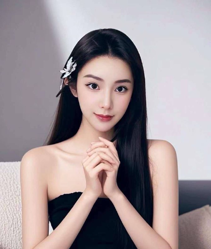 CD2欲黄大帝🏠职业服装主播兼职(贝儿)成都极品🥢🦵年龄23/净身高166/🐻c/体重88/皮肤雪白/四川人/🉑舌吻🉑69🉑口爆真人版，假赔w，🚫冒，