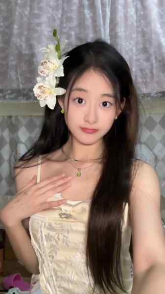 小安-硬度爆表-性感尤物