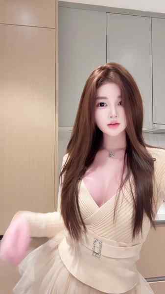 Kitty-素颜诱惑-私房照？