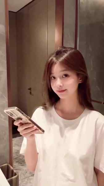 白小纯-极品-嫩腿诱惑