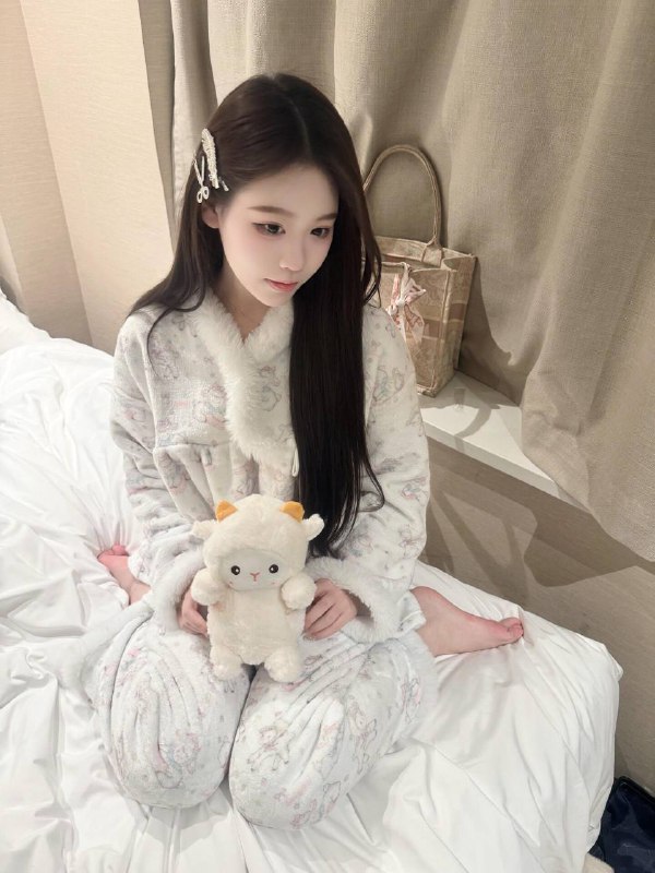 CD书书🏠06 165C（天然真实）声音甜美 皮肤雪白无疤痕性格温柔 最佳女友款👩- 筷子腿 腰臀13超级好 技巧多多-🉑️kiss 69 全面配合🉑️✌️-假赔，不喜赔，只接素质k‼️易抽搐 高潮爱叫“爸爸